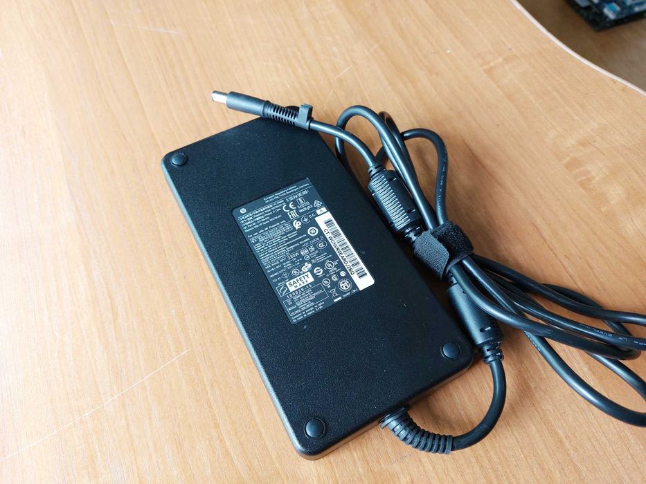 Zasilacz HP 19,5V 11,8A 230W 7,4mm + kabel IEC