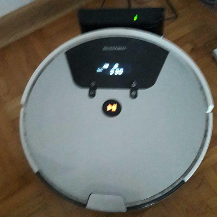 Sprzedam robot sprzątający