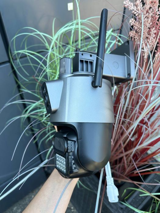 Качественная камера видеонаблюдения 8мп WIFI PTZ ICSee две камеры