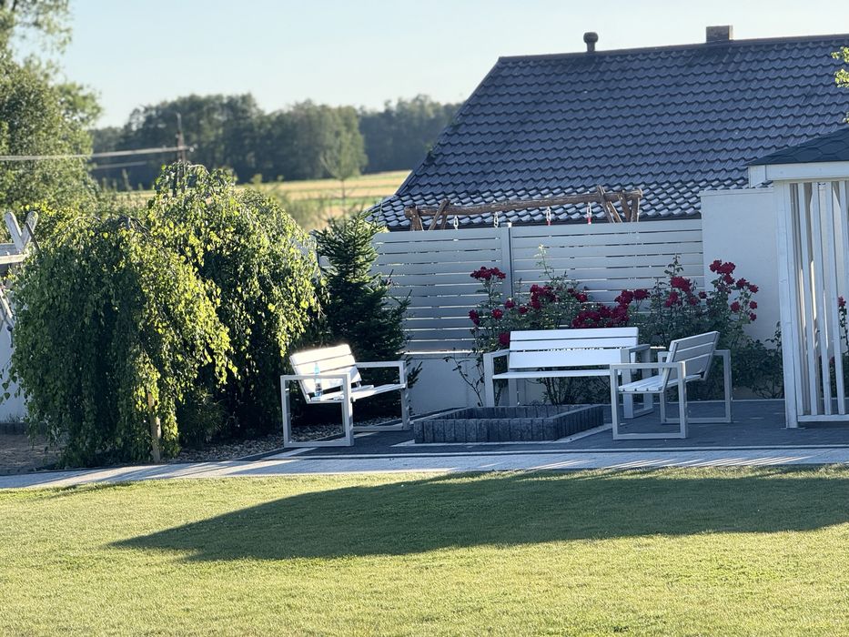 Dom z basenem na wynajem