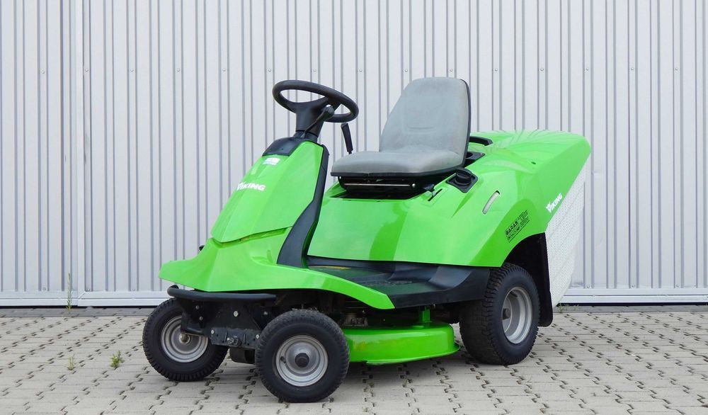 Traktor kosiarka Viking R4 MR 4082 Briggs&Stratton  (150705.4) Baras
