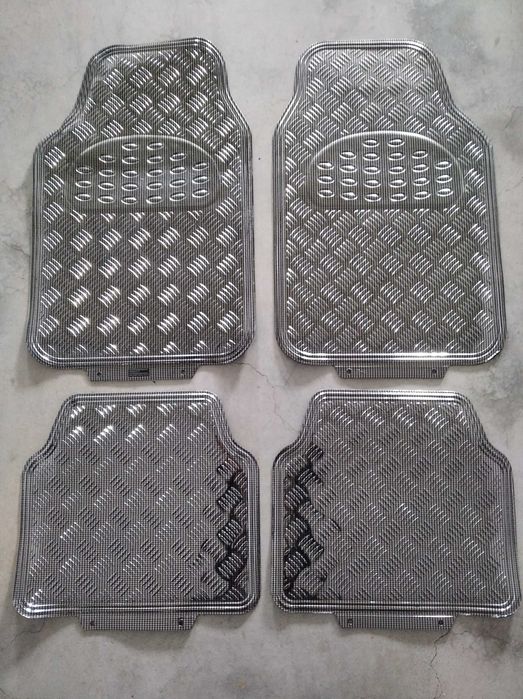 Tapetes auto Walser look metal - como novos