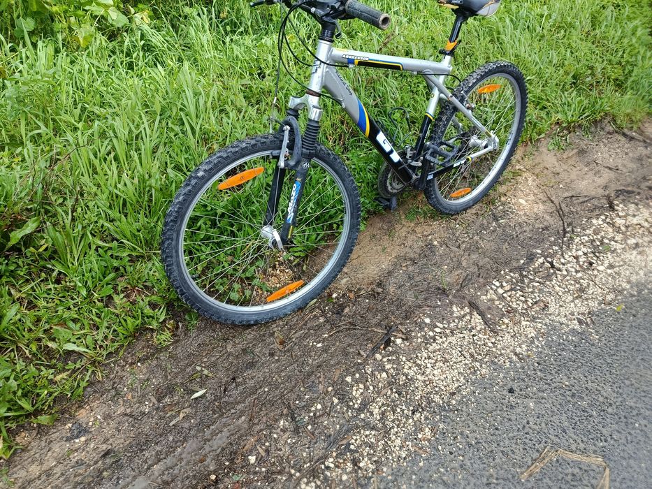 Bicicleta de Montanha GT Aggressor - Quadro em Alumínio (Reforçada)