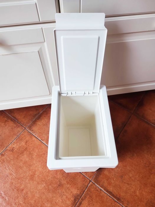 Caixote para casa de banho