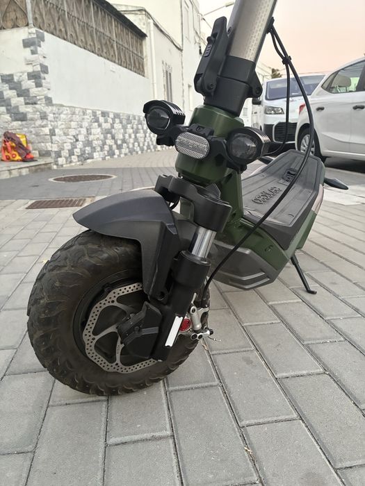 Trotinete  com apenas 300km