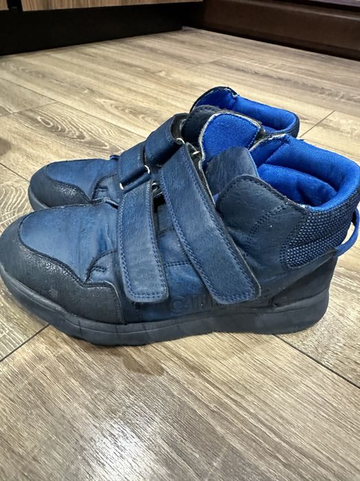 Ботинки осінь