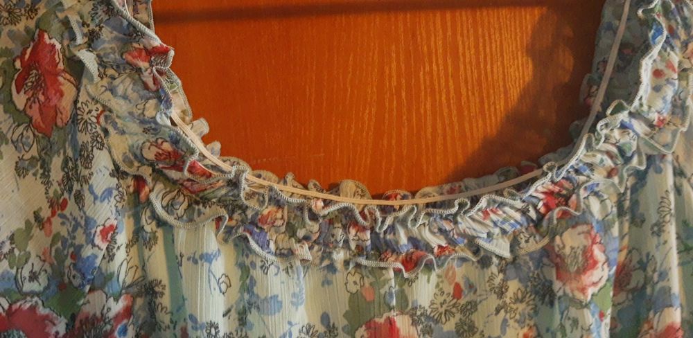 Damska bombka na krótki rękaw