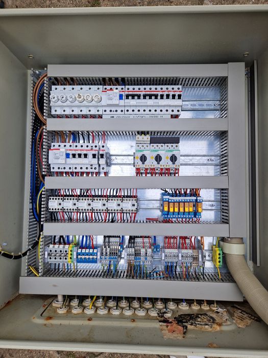 Rozdzielnica elektryczna do szklarni