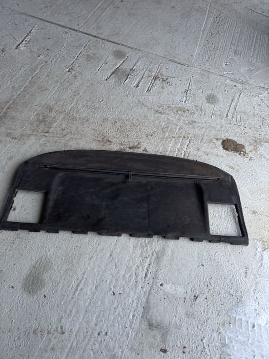 Продам заднюю полку со шторкой бмв е34/е32