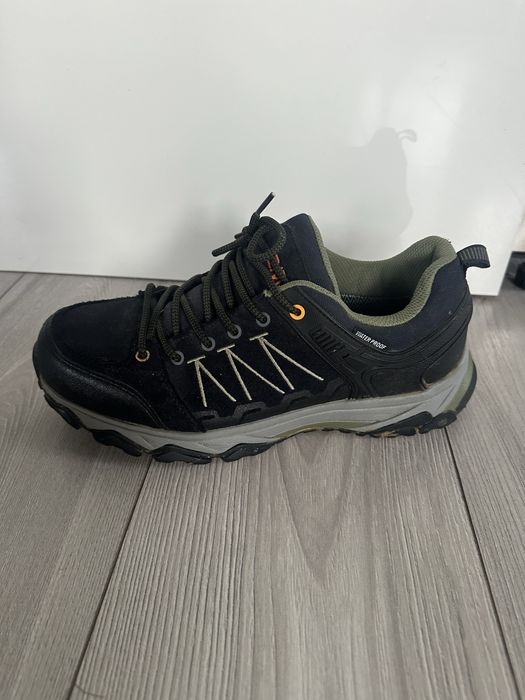 CMP Buty trekingowe wodoodporne sportowe 42 w góry