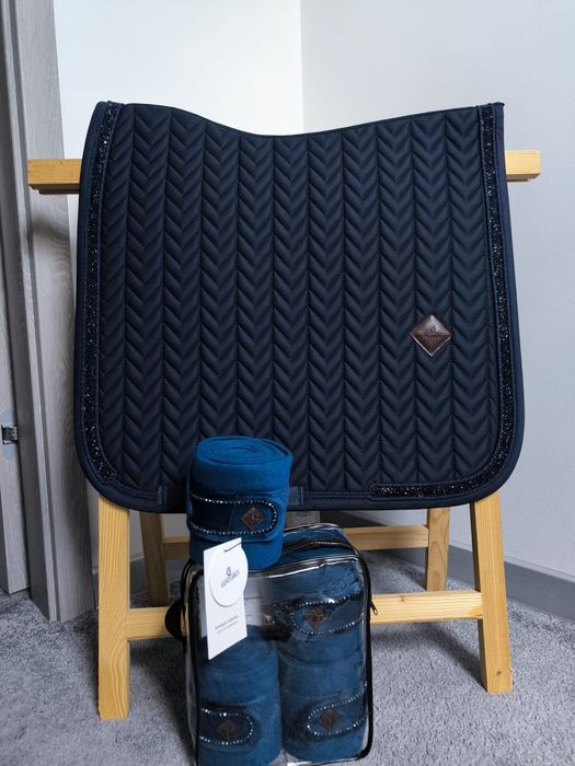 Czaprak ujezdzeniowy zest Kentucky Glitter stone granatowy Full Vs