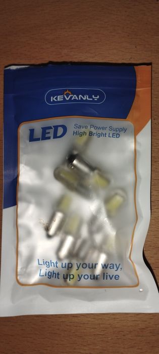 9+8 Lâmpada led H6W