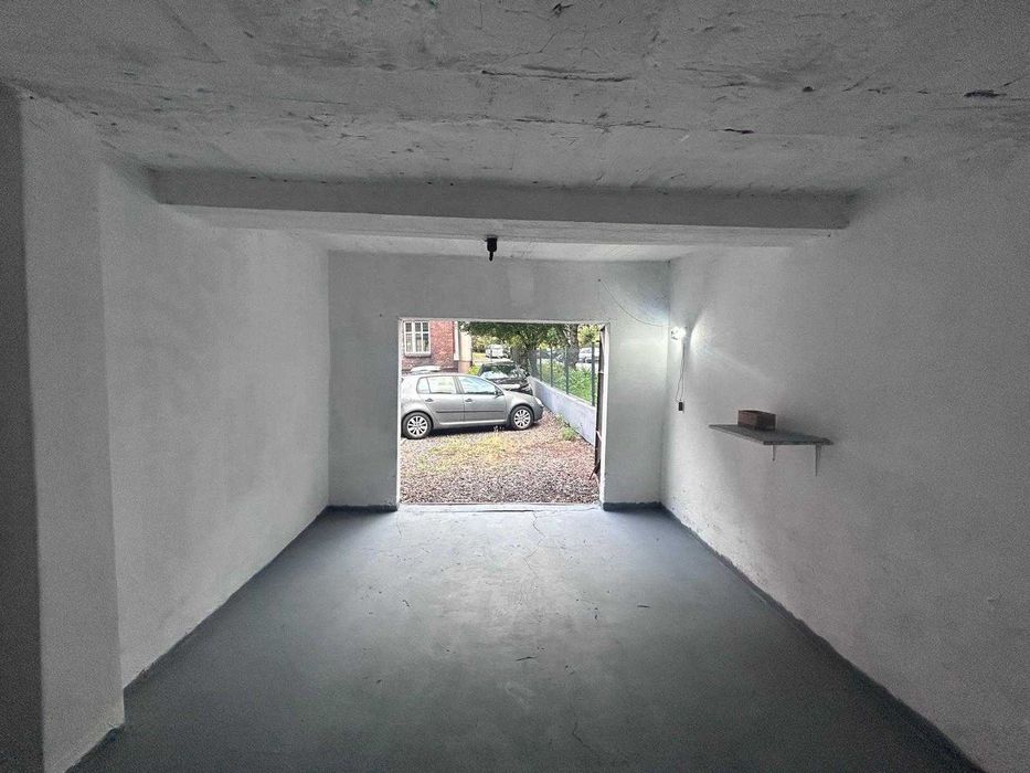 Garaż / magazyn 25 m² do wynajęcia – Zabrze Centrum, ul. Staromiejska - Więcej