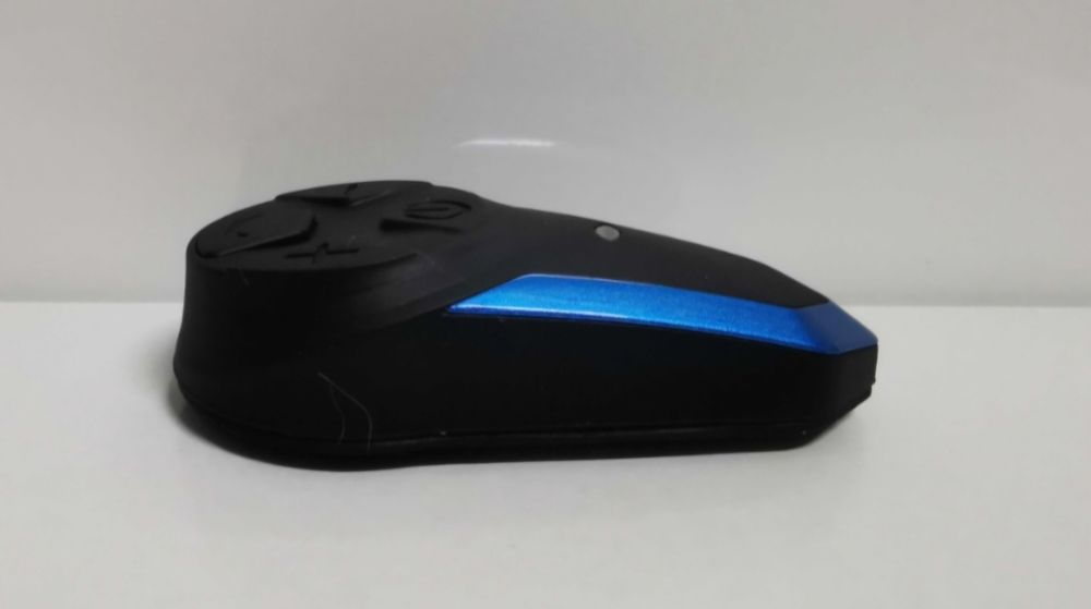 Auriculares/intercomunicadores Bluetooth/ FM /Capacete/Motard (NOVOS)