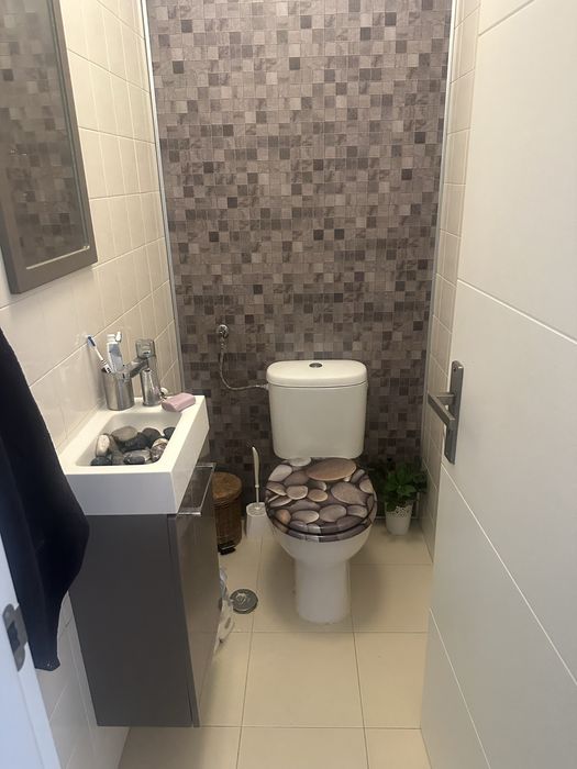 Alugo quarto 450 tudo incluido
