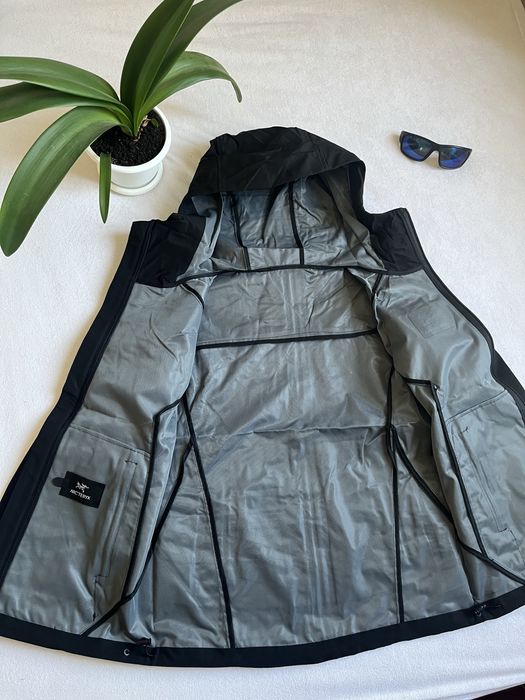 Вітровка arcteryx gore-tex