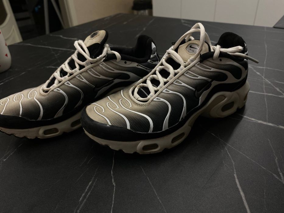 Продам кросівки Nike Air Tn б/у