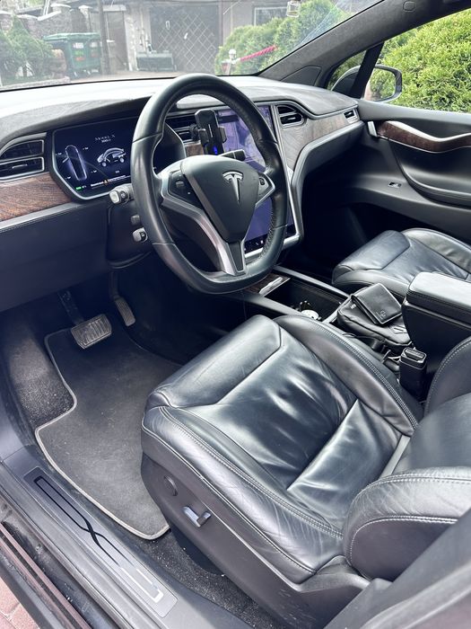 Tesla Model X 100d