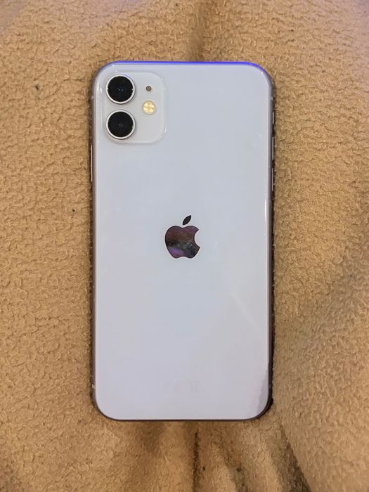 iPhone 11 Lilás 256G