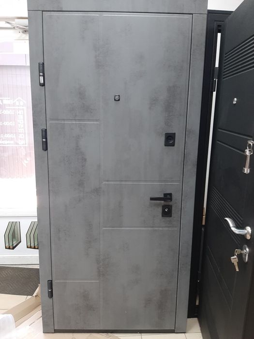 Двері  вхідні металеві у квартиру, будинок, офіс. єВідновлення