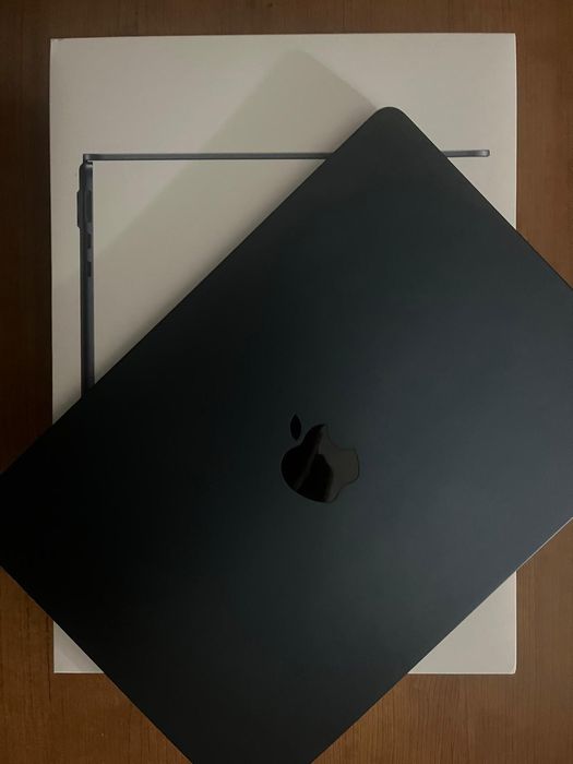 MacBook Air 2022 M2 256GB 8RAM