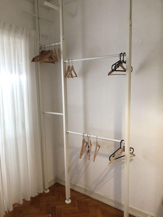 Estrutura roupeiro aberto IKEA