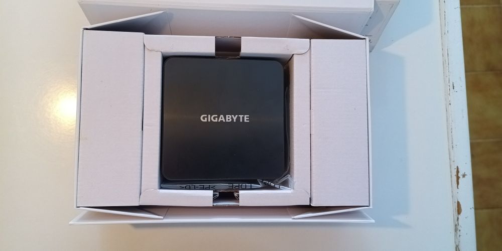 Mini PC Gigabyte 8GB 256Nvme Core i5