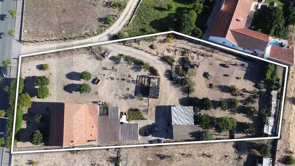 Terreno em Melides com casa