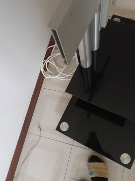 Mesa de vidro para TV