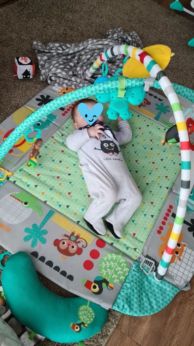 Ginásio bebé Bright starts com piscina de bolas64284684820739121