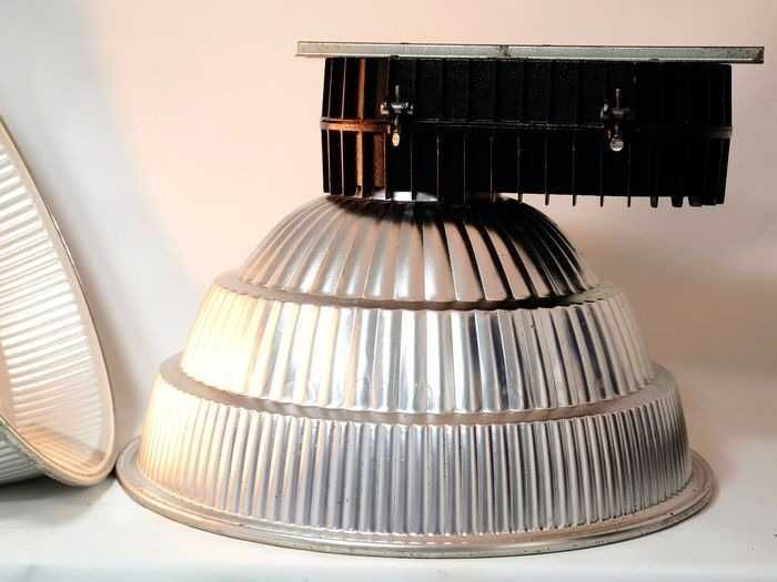 Duża lampa przemysłowa PRL vintage Phillips