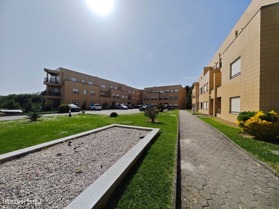 LA - Apartamento T3+1 Para Venda, localizado em Pedroso, Gaia — Pedroso E Seixezelo, Porto