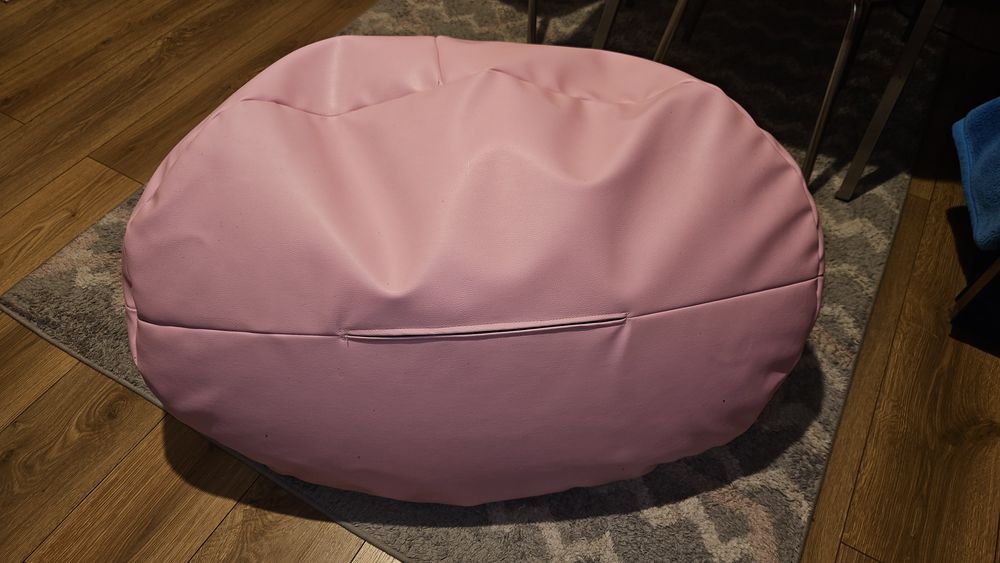 Pufa siedzisko do pokoju firmy Meblik