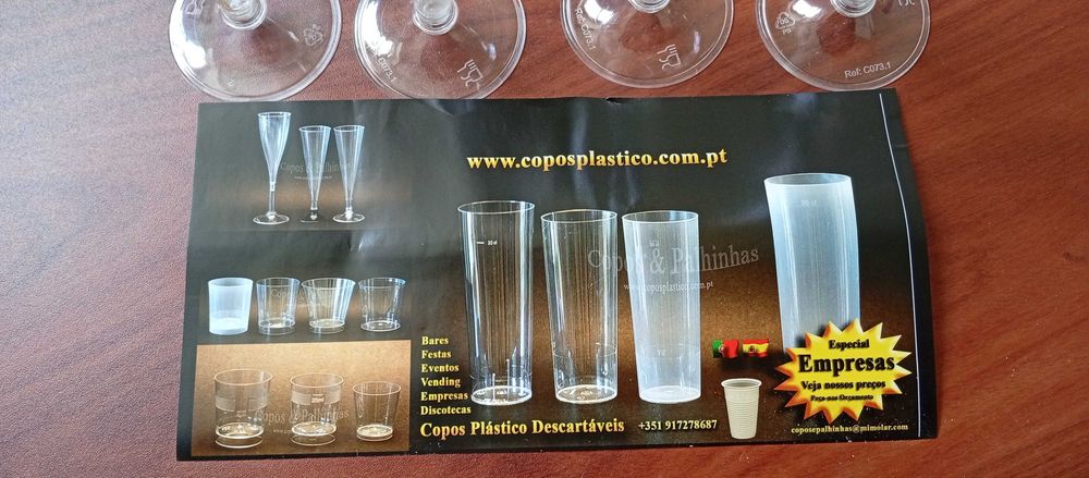 190 plastic flutes.485106965294632962