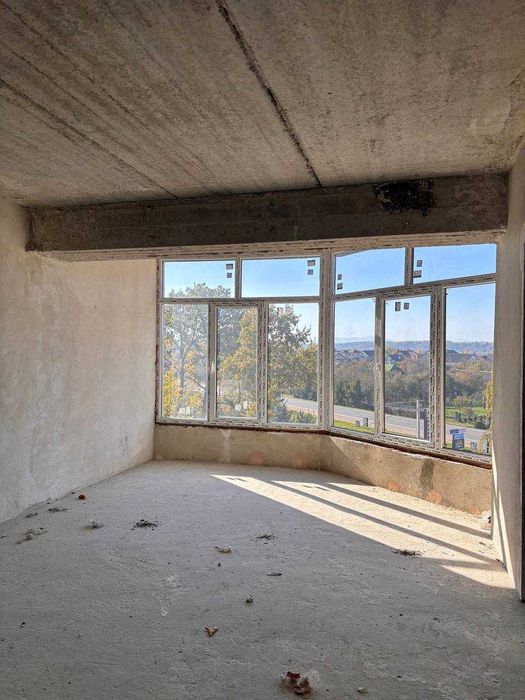 Пропозиція реально унікальна- Дворівнева квартира + комерція 22 м²