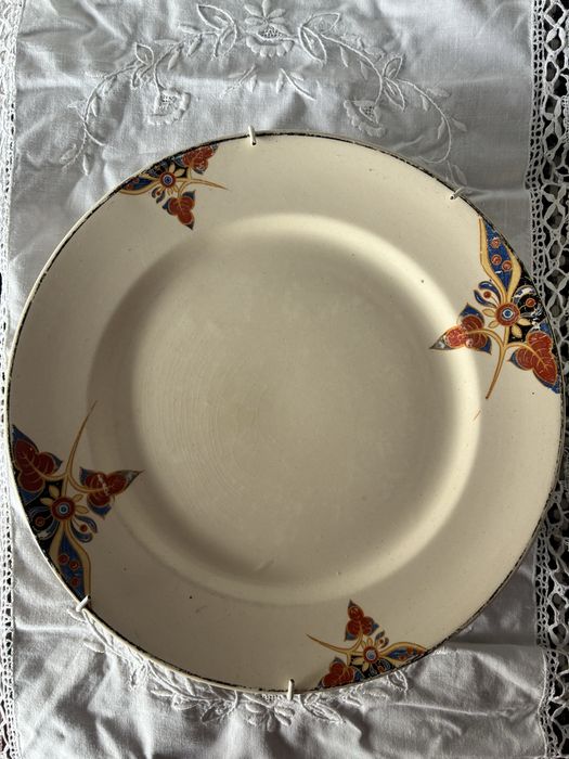 2 Antique Porcelain Plates431358732581611521