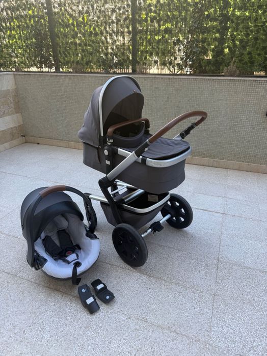 Carrinho Joolz Day 3 - Trio (cadeira + alcofa + ovo + adaptadores)