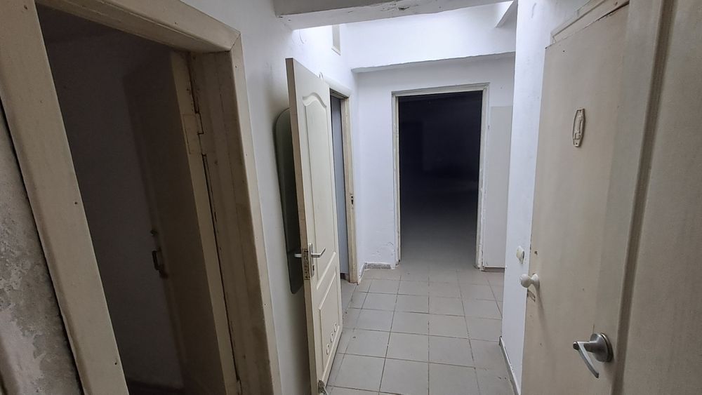 Продаж комерційного приміщення в м-н БАМ _ VV