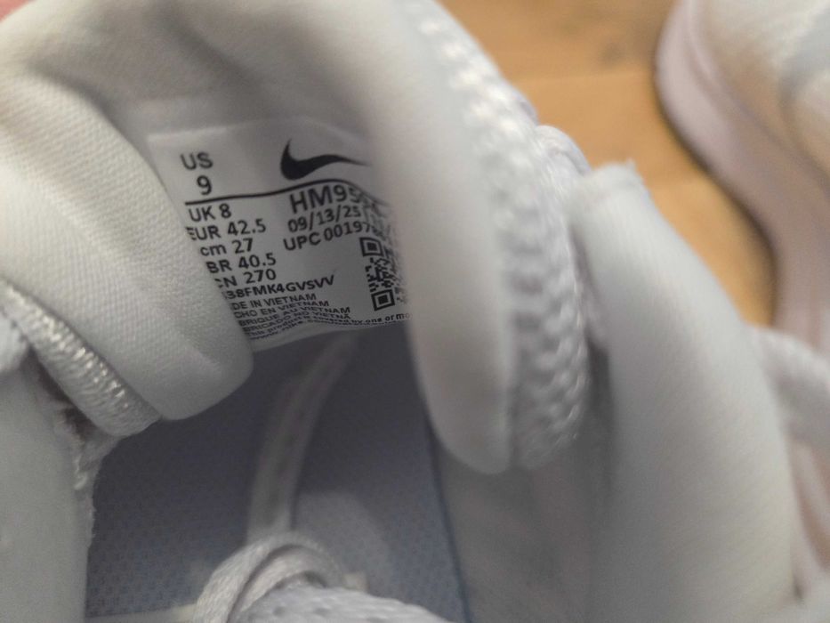 Buty NIKE run defy