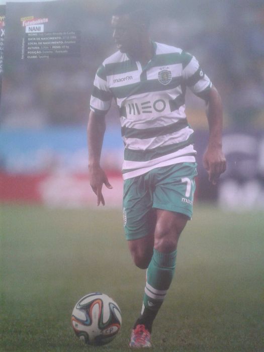 2 posters do jogador Nani