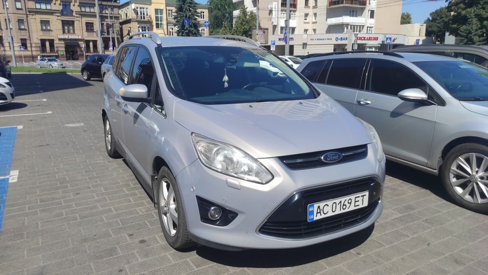 Пасажирські перевезення Трансфер по Україні та закордон