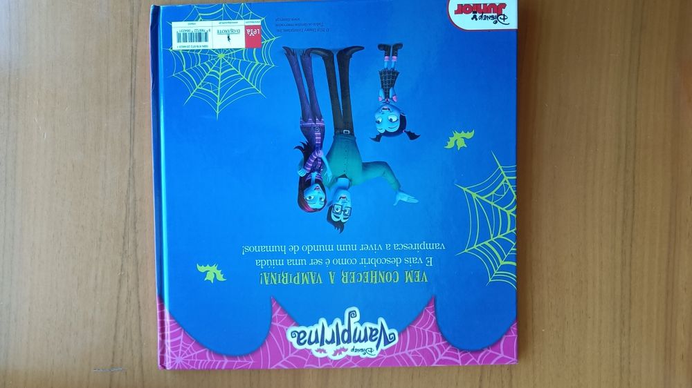 Vampirina o livro