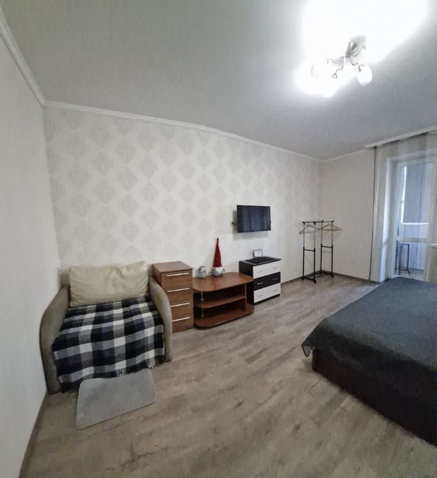 На місяць.Госпіталь 2к.Зодчих. Ющенка.Смарт TV