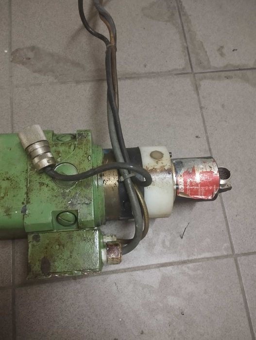 Sterowanie szlifierki do plaszczyzn