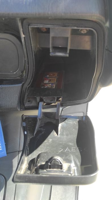 Продам Yamaha magesty 400