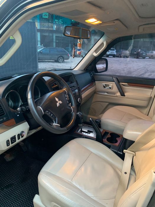 Міцубісі паджеро вагон 4 покоління