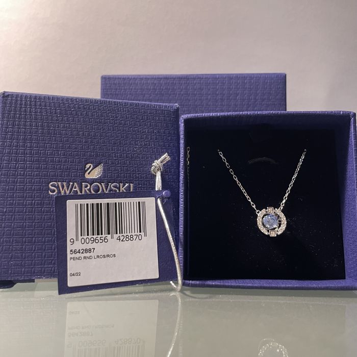 Colar de Swarovski sem uso! Como novo