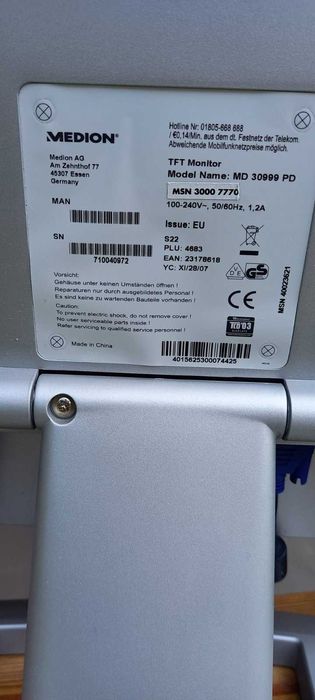 Монітор Medion md 30999 pq 17 дюймів