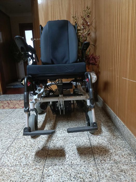 Cadeira Rodas Elétrica Seminova
