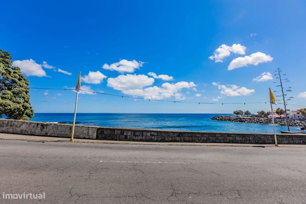Moradia em frente à praia de São Roque
